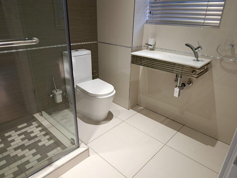 5 Bedroom Property for Sale in Kiepersol Free State